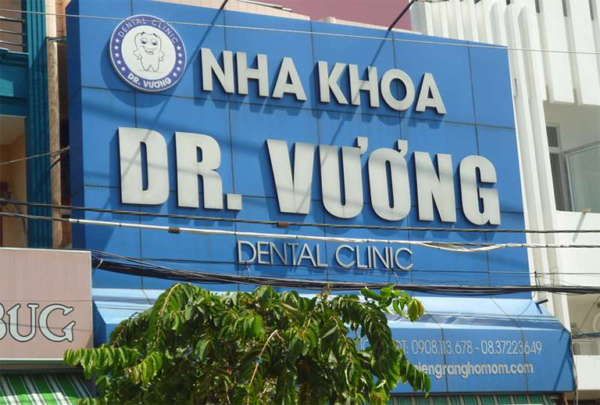 Nha khoa Dr.Vương được đánh giá là một trong những địa chỉ khám răng uy tín tại Quận 10